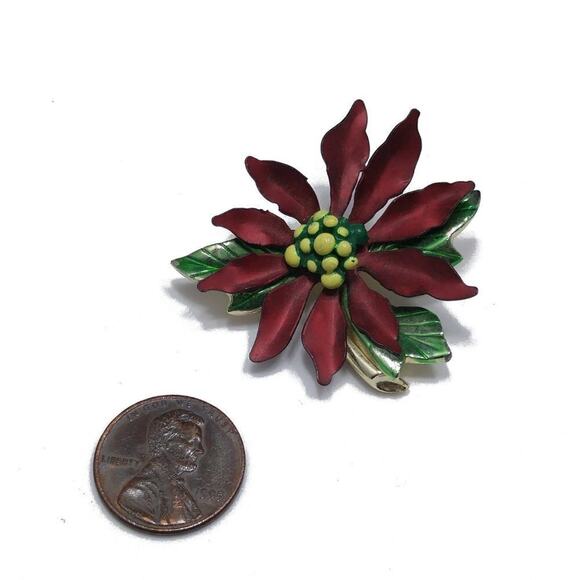 Vintage Red Poinsettia Flower Brooch, Yellow Center, 1950s Vintage Jewelry - Picture 6 of 10